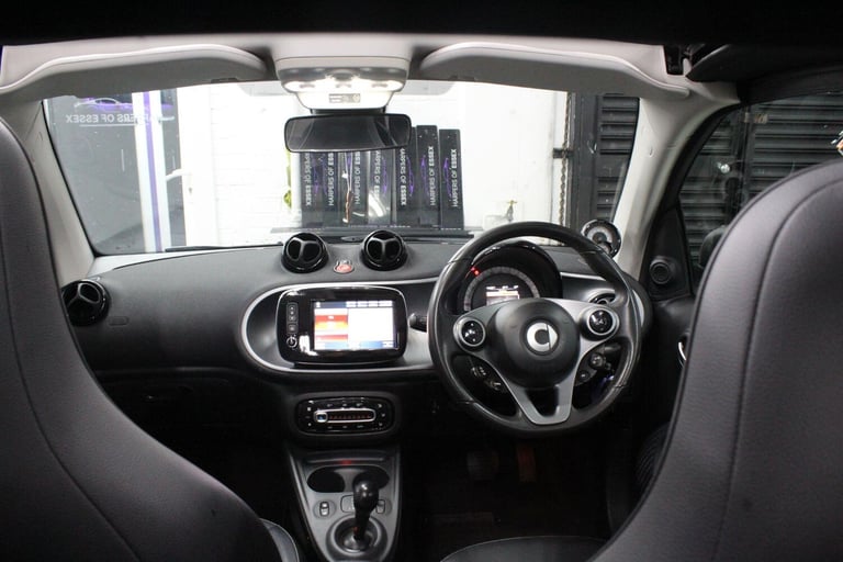  smart fortwo 1.0 Prime Cabriolet Twinamic Euro 6 (s/s) 2dr Petrol Automatic