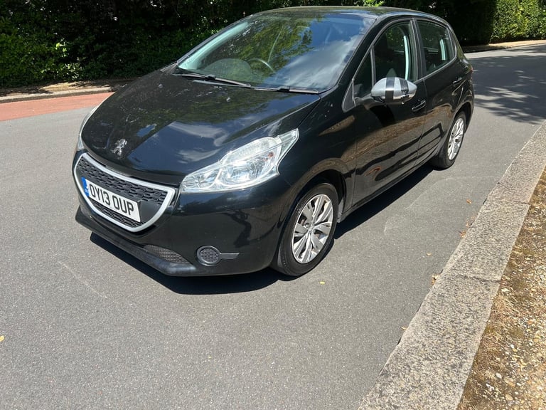 image for 2013 Peugeot 208 1.2 VTi Access+ 5dr HATCHBACK Petrol Manual