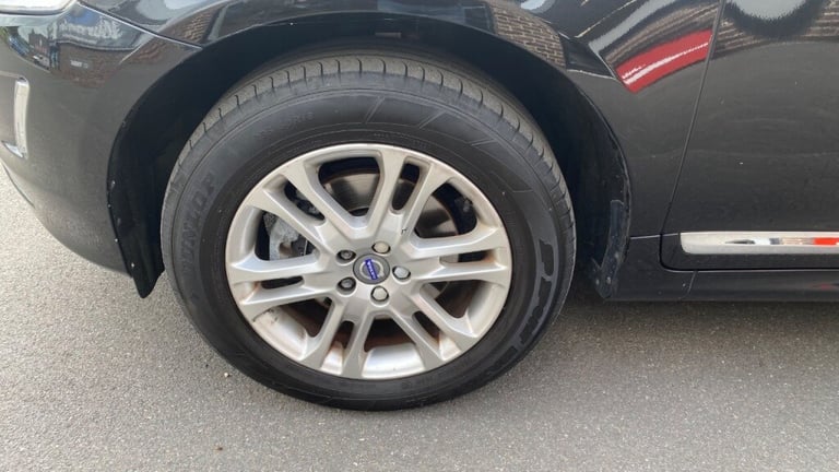  Volvo XC60 D5 [220] SE Lux Nav 5dr AWD Diesel