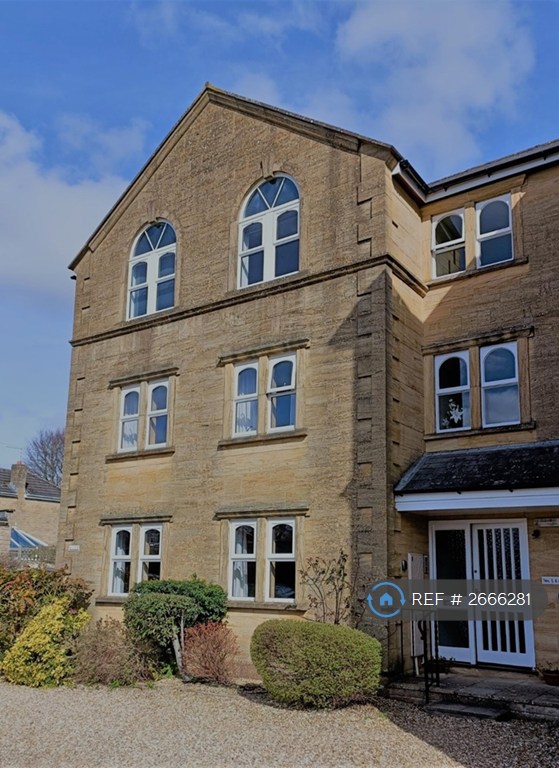 image for 2 bedroom flat in Saffron Court, Sherborne, DT9 (2 bed) (#2666281)