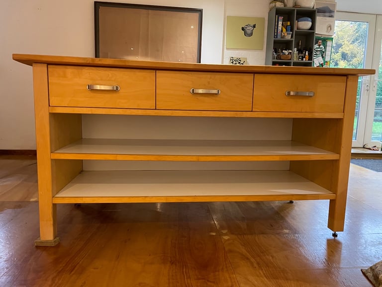 image for FREE IKEA kitchen island unit