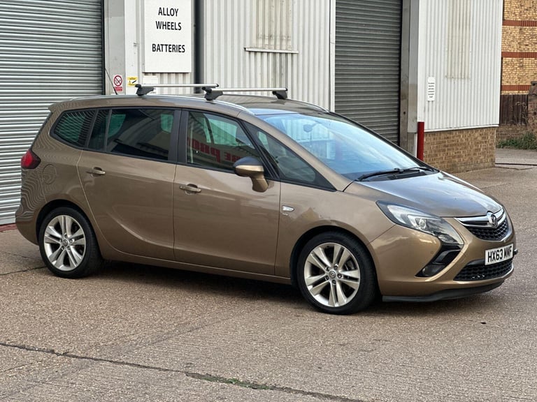 VAUXHALL ZAFIRA TOURER 2.0 CDTi SRi 2013
