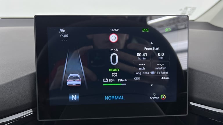2025 MG MG4 150kW Trophy EV Long Range 64kWh 5dr Auto Hatchback Electric Automatic