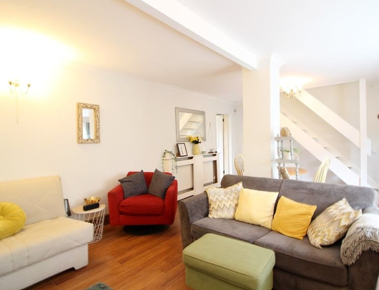 NON-PERMANENT rooms without PAYMENT available in Abbey Street, Birmingham!