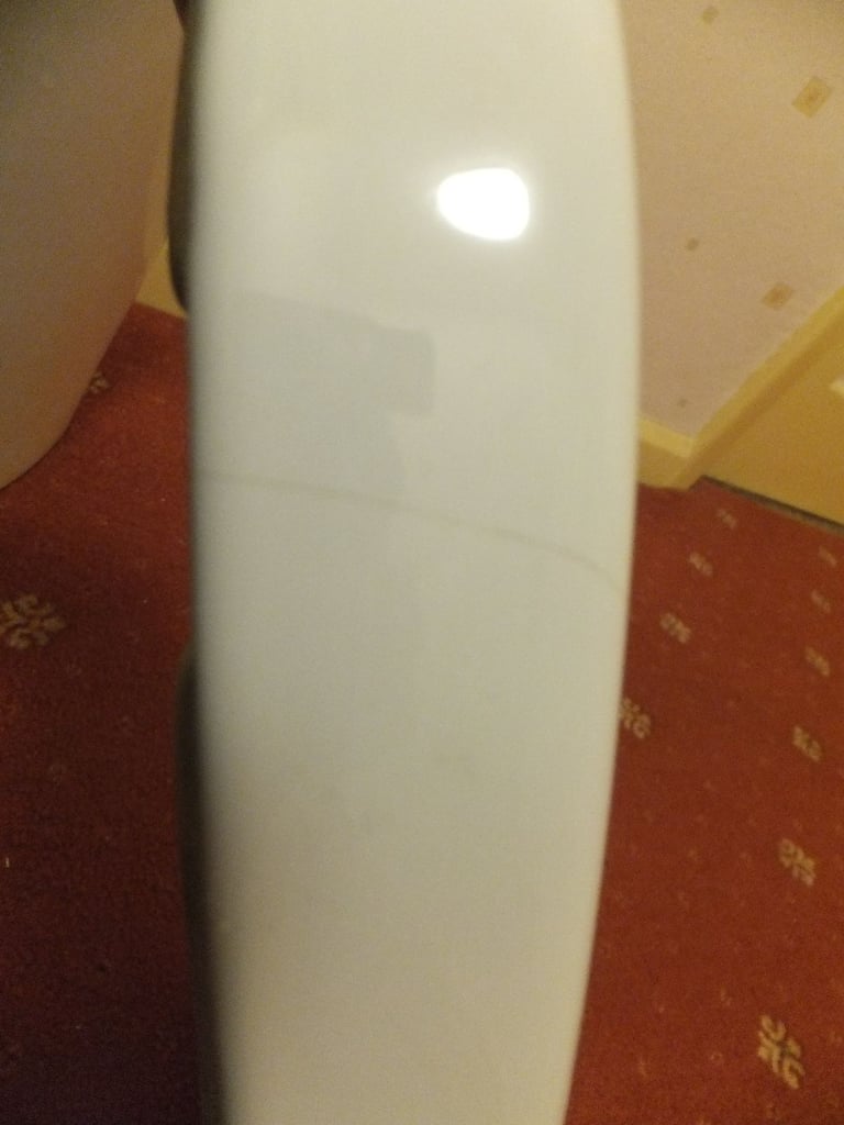 WHITE TOILET CISTERN CERAMIC TOP / CASE CLOSE COUPLED EXELLENT CONDITION