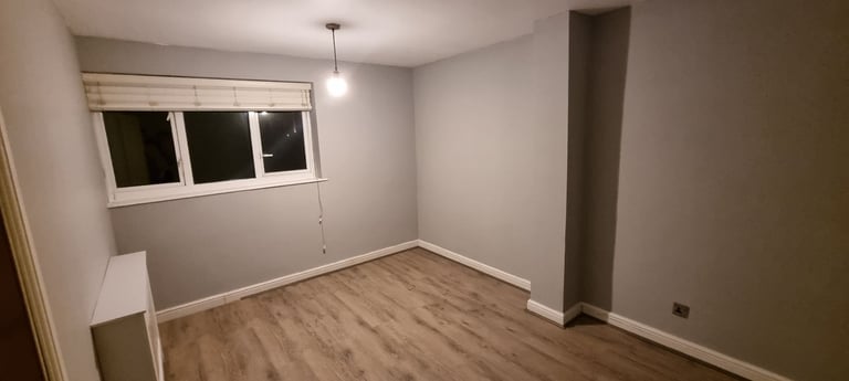 3 Bedrooms House, Very well presented, Great Location
