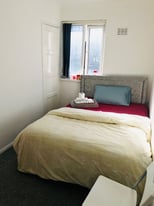 Spacious Private Room Newcastle and Northumbria University £250 weekly £850 monthly short term 