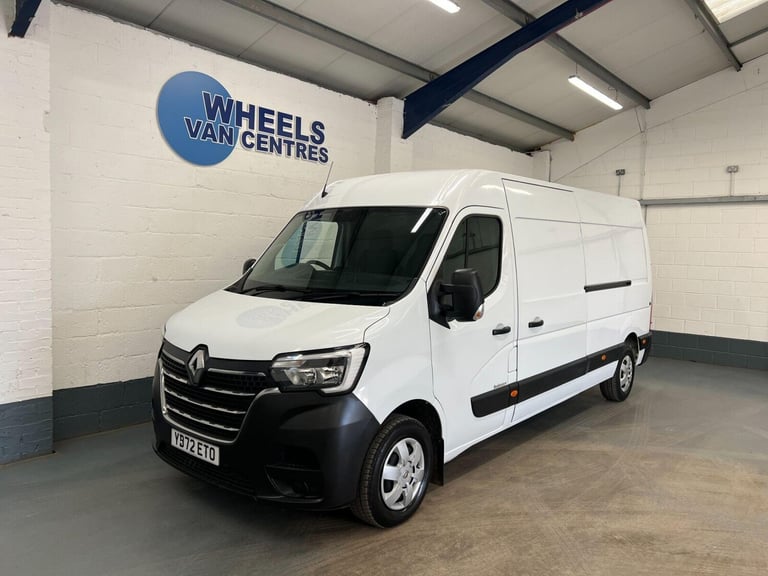2023 Renault Master 2.3 dCi 35 Business+ FWD LWB Medium Roof Euro 6 4dr Panel Van Diesel Manual