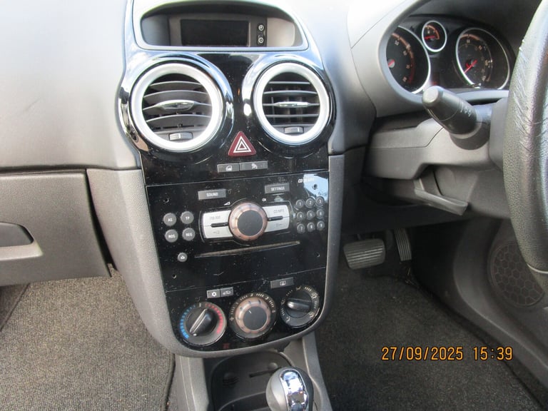 2008 Vauxhall Corsa 1.4i 16V Design 3dr Auto HATCHBACK Petrol Automatic