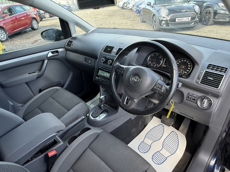 VOLKSWAGEN TOURAN 1.6 TDI BlueMotion Tech SE MPV 5dr Diesel DSG, 7 Stamps, Auto,