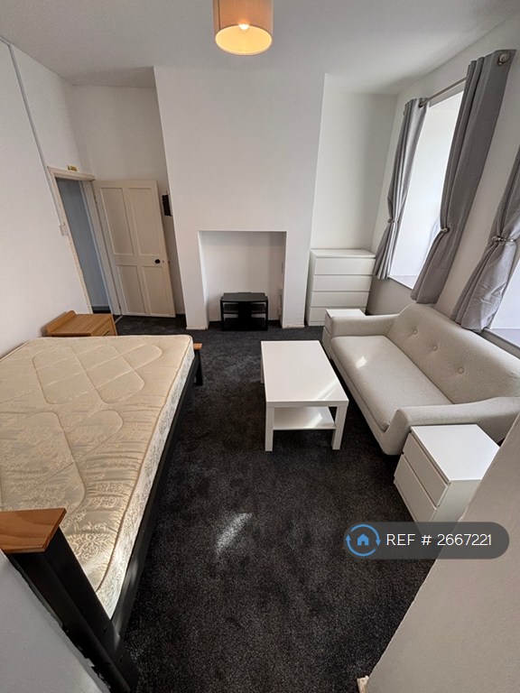 Studio flat in Maer Down, Bude, EX23 (#2667221)