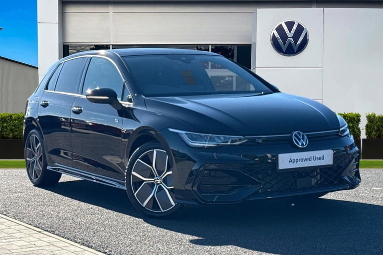 image for 2025 Volkswagen Golf 1.5 TSI 150 R-Line 5dr **18' LEEDS ALLOYS + PAN ROOF + AREA VIEW CAMER Hatch...