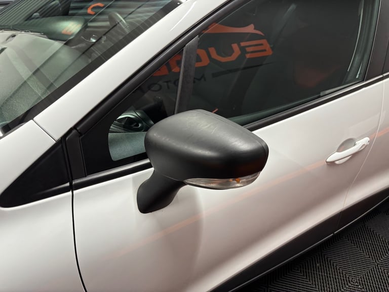 2016 Renault Clio 1.2 16V Play 5dr HATCHBACK Petrol Manual