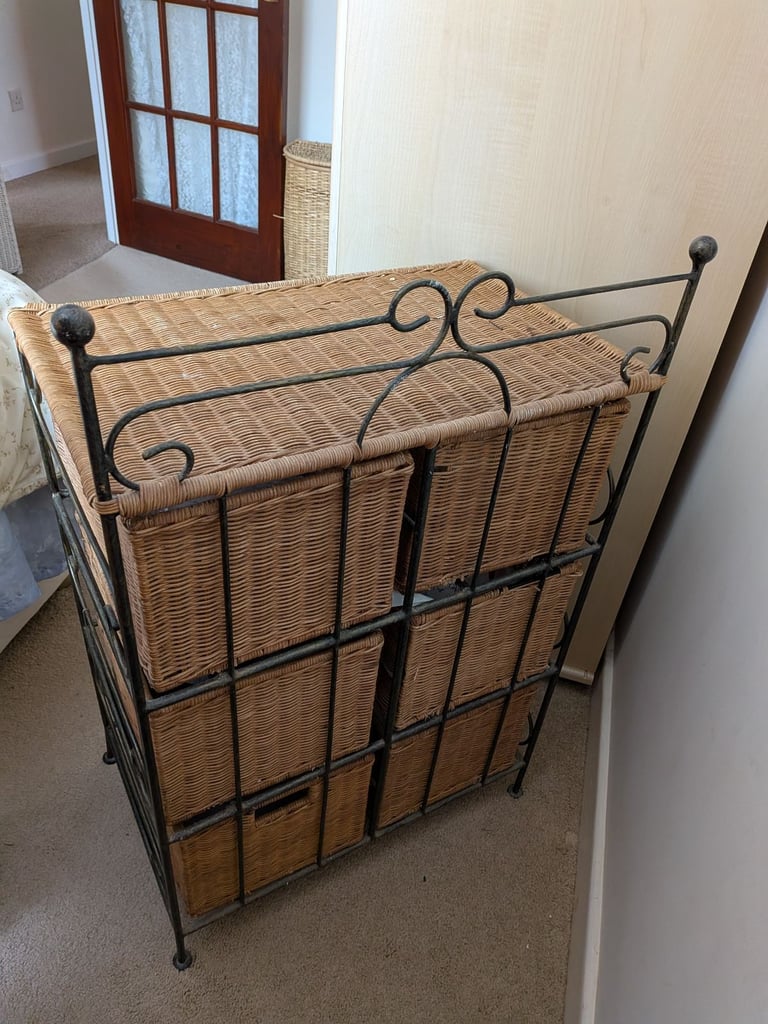 Free rattan drawers 