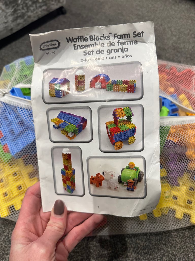 Little Tikes waffle blocks farm set
