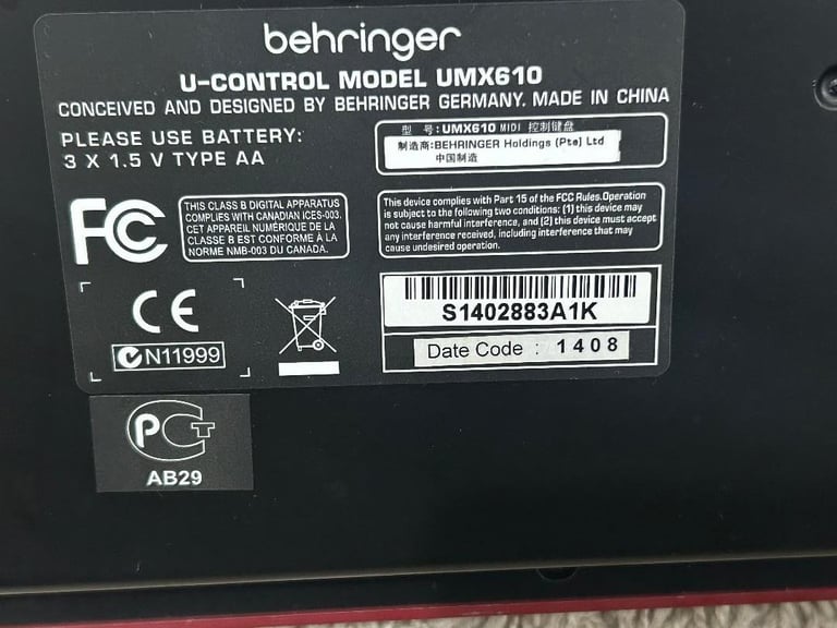 Behringer UMX610 61 Key USB Midi Keyboard with USB Audio Interface