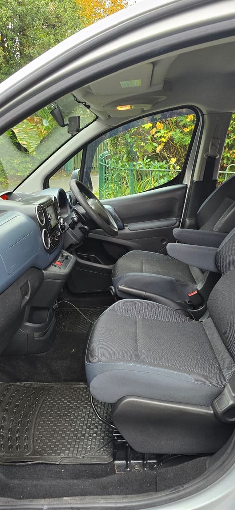 PEUGEOT PARTNER TEPEE AUTO 