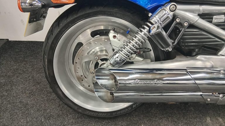 HARLEY DAVIDSON VRSCAW VROD ** 12 MONTH MOT -CUSTOM PAINT JOB - REMUS EXHAUST **