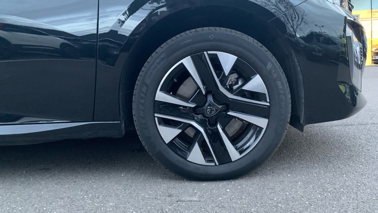 2024 Peugeot 208 50kWh E-Style Hatchback 5dr Electric Auto (7.4kW Charger) (136 ps) Hatchback Ele...