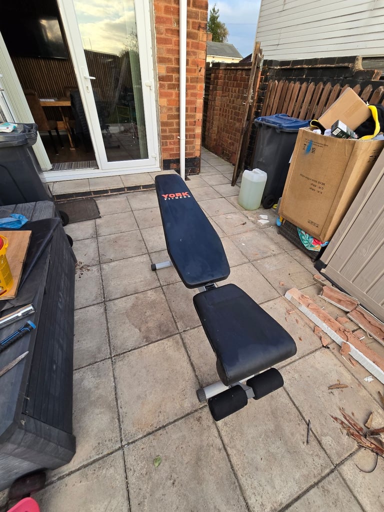 Weight bench