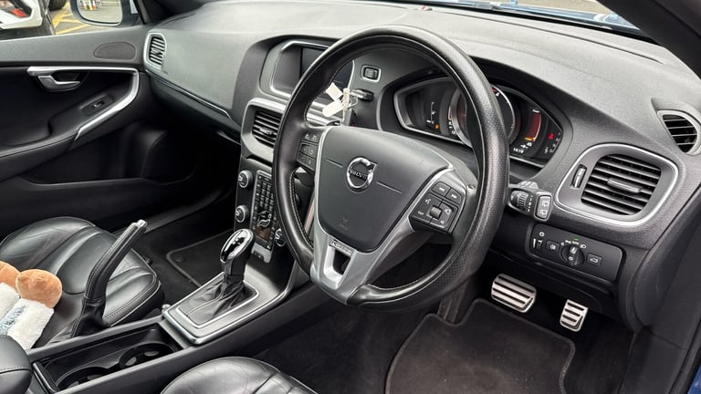 2019 Volvo V40 T3 [152] R DESIGN Edition 5dr Geartronic Petrol Hatchback Hatchback Petrol Automatic