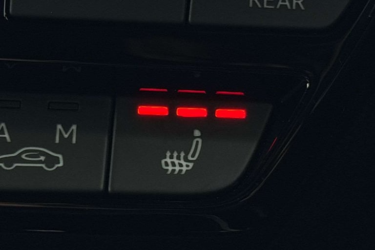 2025 Audi Q4 e-tron 250kW 55 Quattro 82kWh Sport 5dr Auto [Leather] SUV Electric Automatic