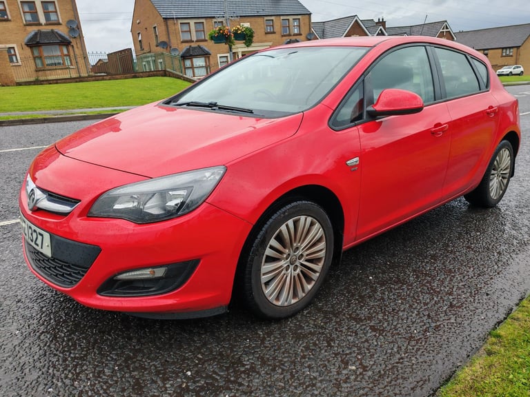 Vauxhall, ASTRA, Hatchback, 2013, Manual, 1398 (cc), 5 doors