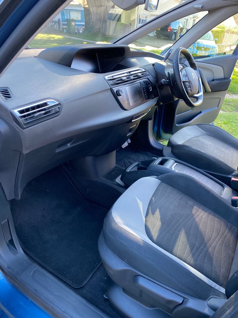 Citroen, GRAND C4 PICASSO, MPV, 2015, Semi-Auto, 1560 (cc), 5 doors