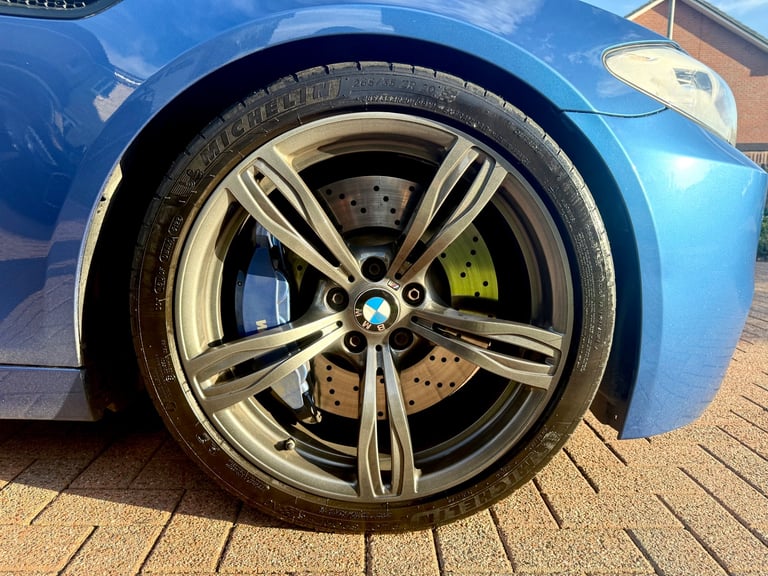 BMW M5 4.4 V8 DCT swap px 