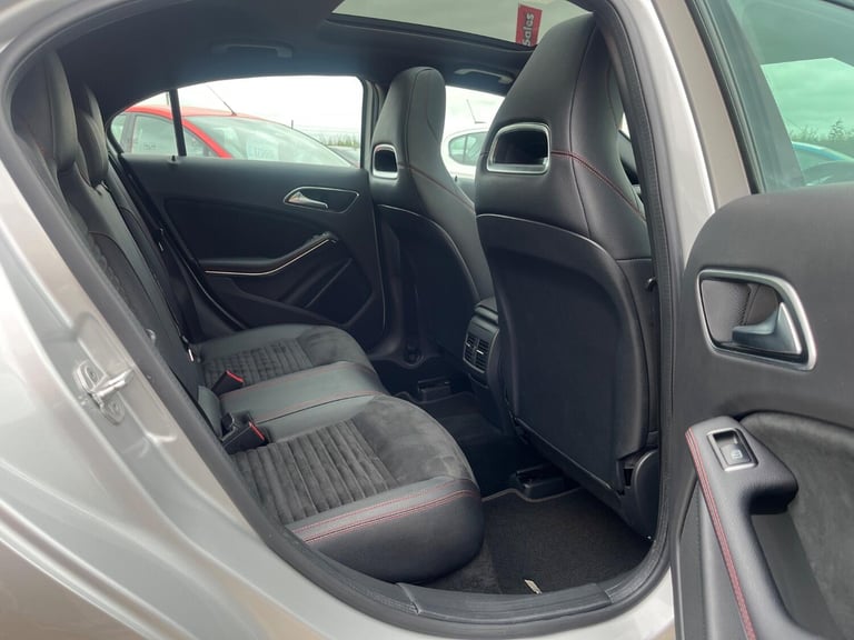 2018 MERCEDES-BENZ A180D AMG LINE 1 OWNER FULL SERVICE HISTORY LOW MILES