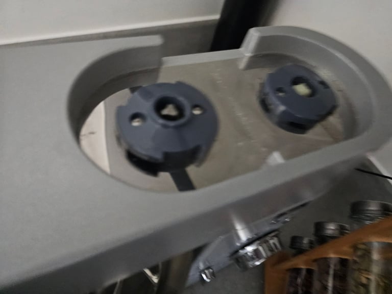 Kenwood stand mixer - chef Titanium KMC030