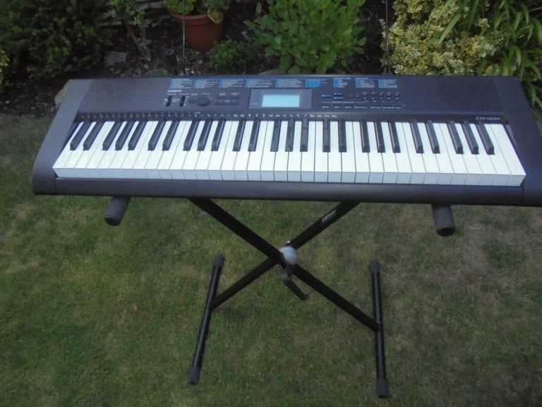 CASIO Piano/Keyboard + User's Guide & CASIO Song Book