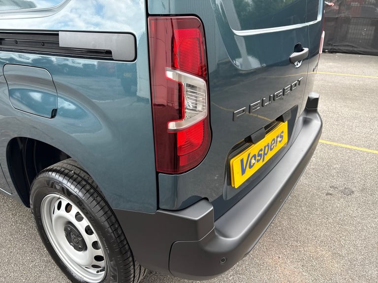 2025 Peugeot Partner 1.5 BlueHDi 100 Professional Van Van Diesel Manual