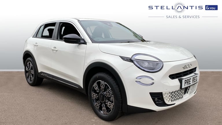 image for 2025 Fiat 600 1.2 MHEV SUV 5dr Petrol Hybrid e-DCT Euro 6 (s/s) (100 ps) SUV Hybrid Automatic