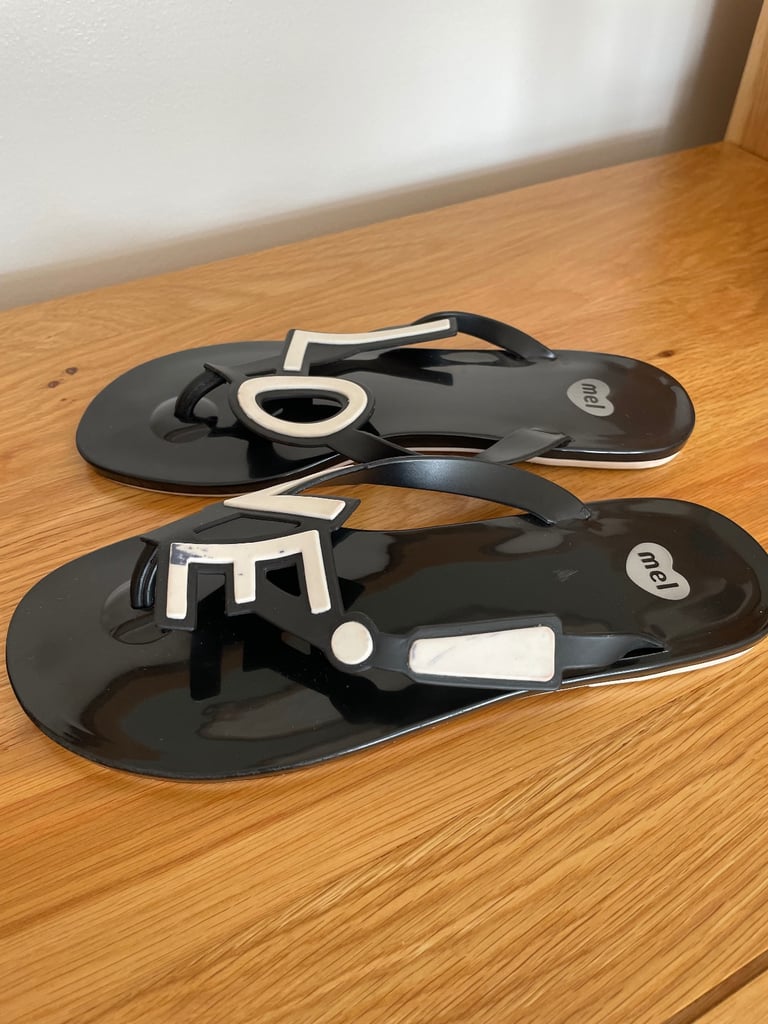 Flip flop size 6