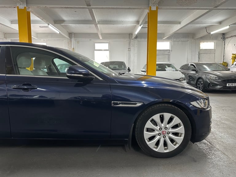2016 Jaguar XE 2.0d Portfolio Euro 6 (s/s) 4dr SALOON Diesel Manual