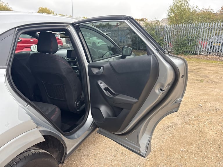 2023 Ford Puma 1.0 EcoBoost Hybrid mHEV ST-Line 5dr Hatchback PETROL Manual