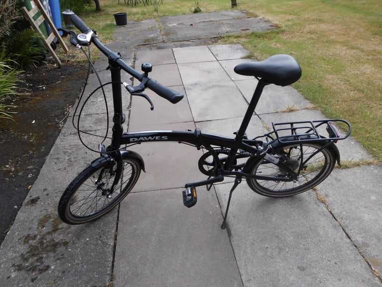 Folding Bike Dawes, made in Birmingham Latest Model Just Over 1 year old Hardly Used Must Be Seen