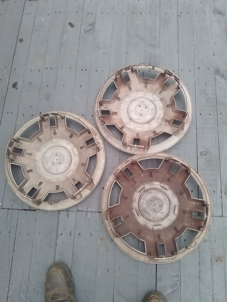 15inch genuine Peugeot van/motorhome wheel trims