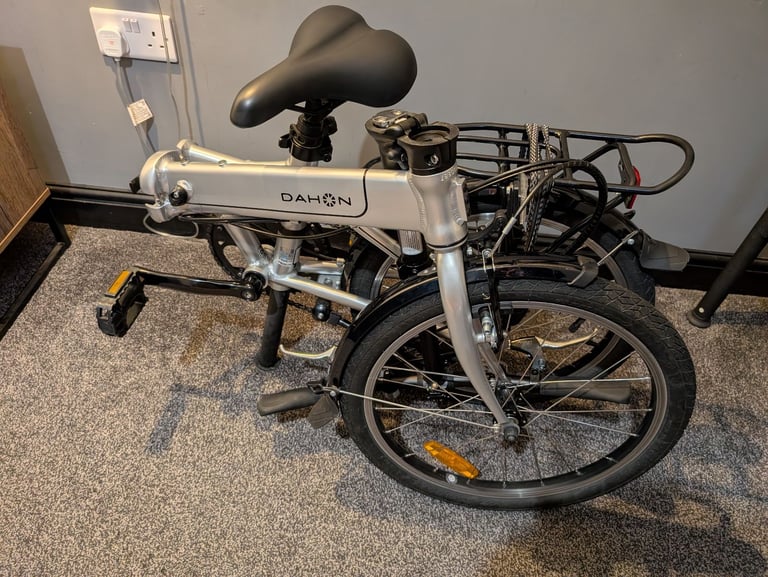 Dahon Mariner D8 Folding Bike