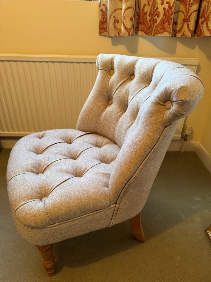 image for Button-Tufted Grey bedroom chair with brown wooden legs