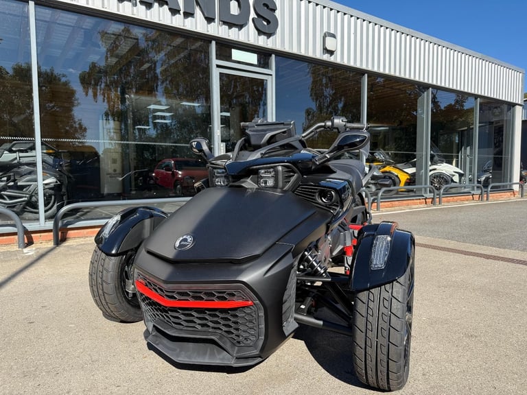 2025 Can-Am Spyder F3s 6 speed semi auto trike 