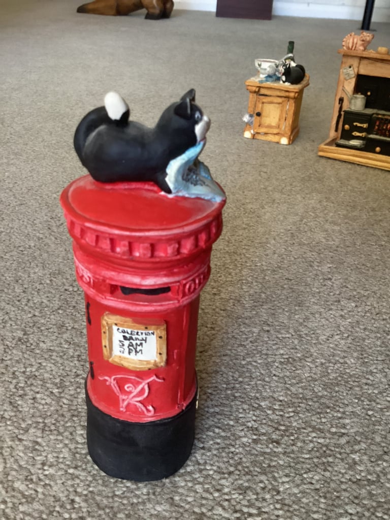 Vintage Lot Of Peter Fagan Colour Box Collectable Cats.Excellent condition.