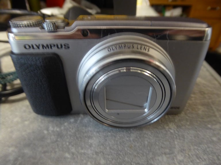 Olympus SH50 16mp 24x zoom touch screen