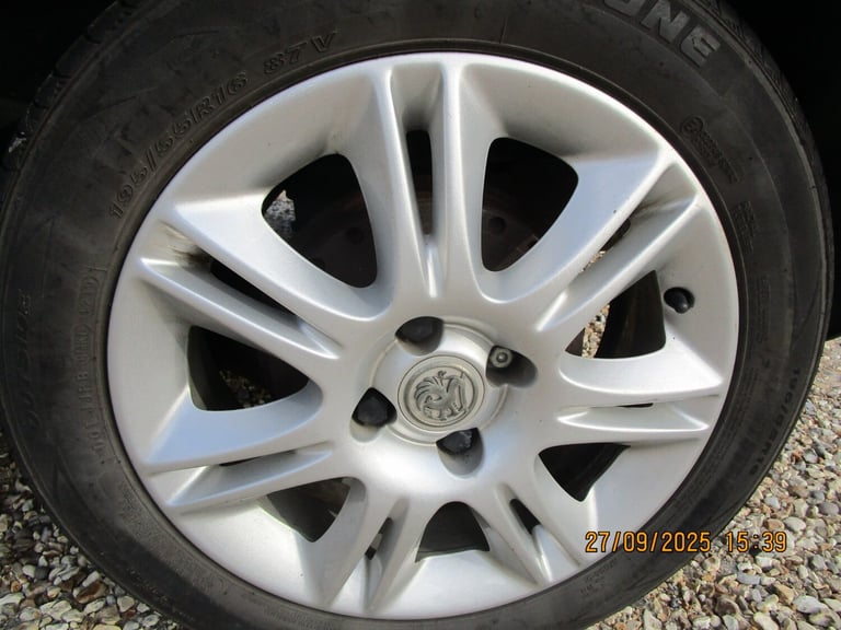 2008 Vauxhall Corsa 1.4i 16V Design 3dr Auto HATCHBACK Petrol Automatic