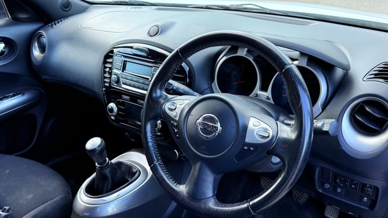 Nissan, JUKE, Hatchback, 2015, Manual, 1461 (cc), 5 doors