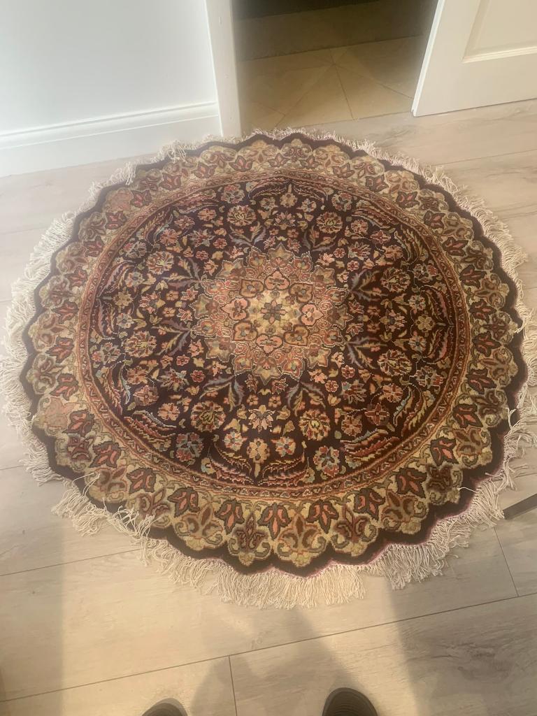 Very good quality patterned rug