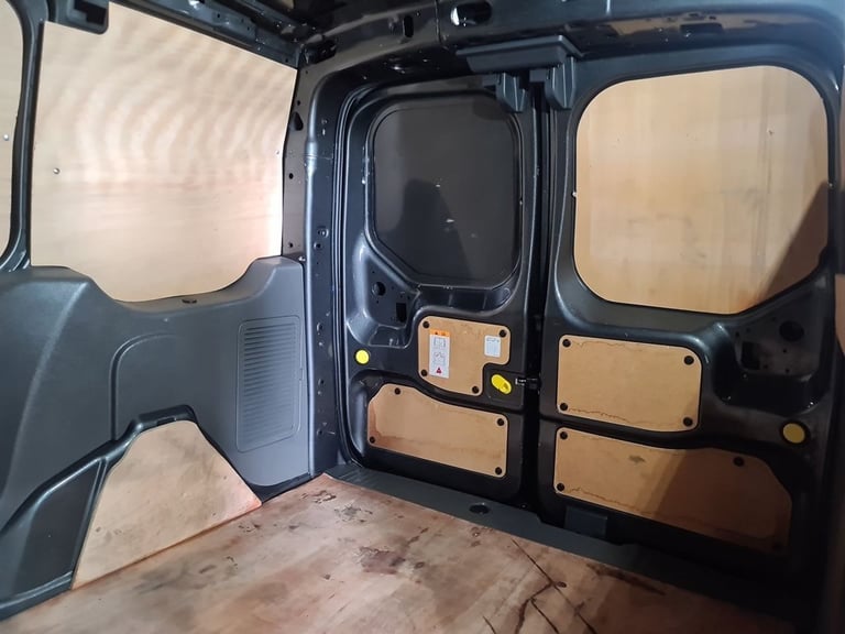 FORD TRANSIT CONNECT 1.5 200 ECOBLUE LIMITED P/V L1 120 BHP SWB DIESEL