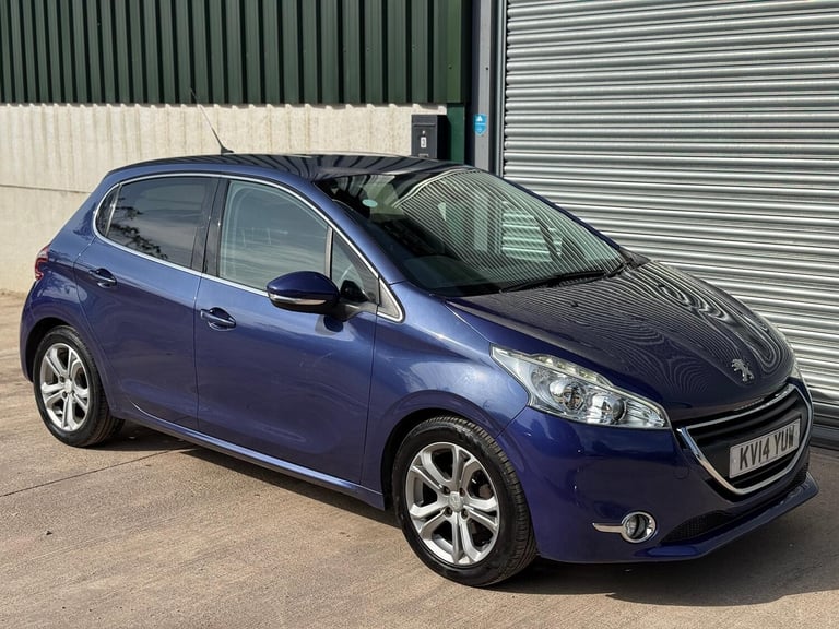 PEUGEOT 208 1.6 e-HDi Allure 2014
