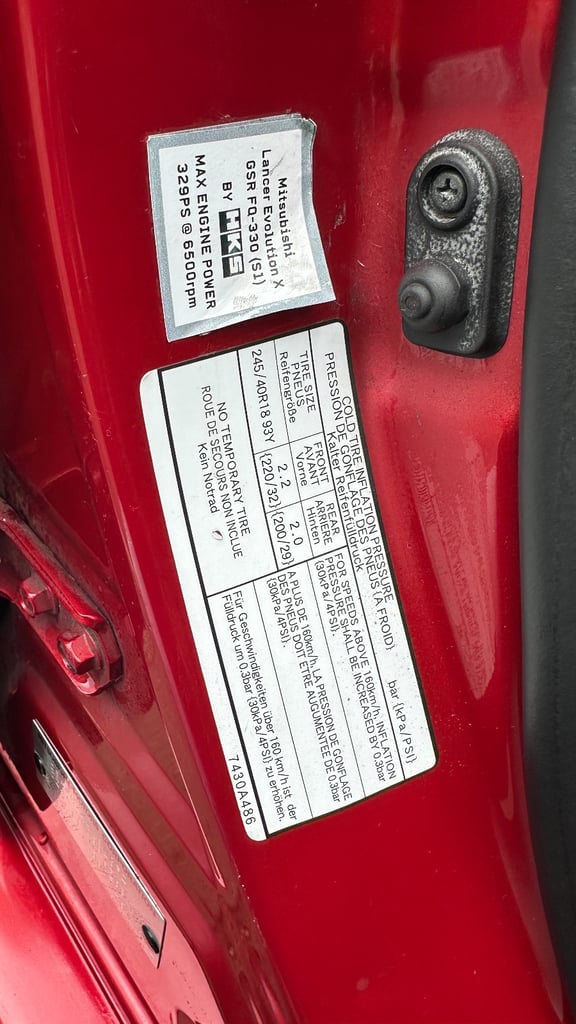 Mitsubishi, LANCER EVOLUTION X, Saloon, 2010, Semi-Auto, 1998 (cc), 4 doors